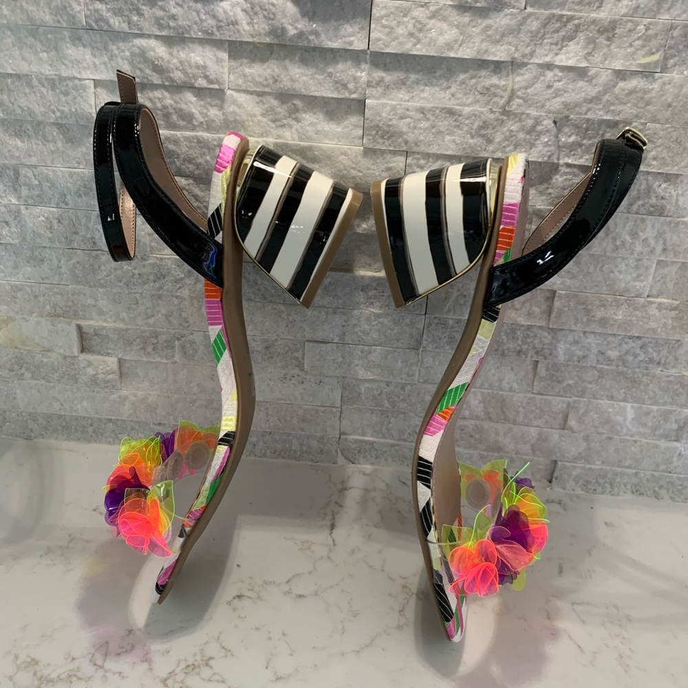 ✔️✔️SOLD✔️✔️NWOT  👠👠BETSEY JOHNSON Super CUTE!! - Picture 6 of 6